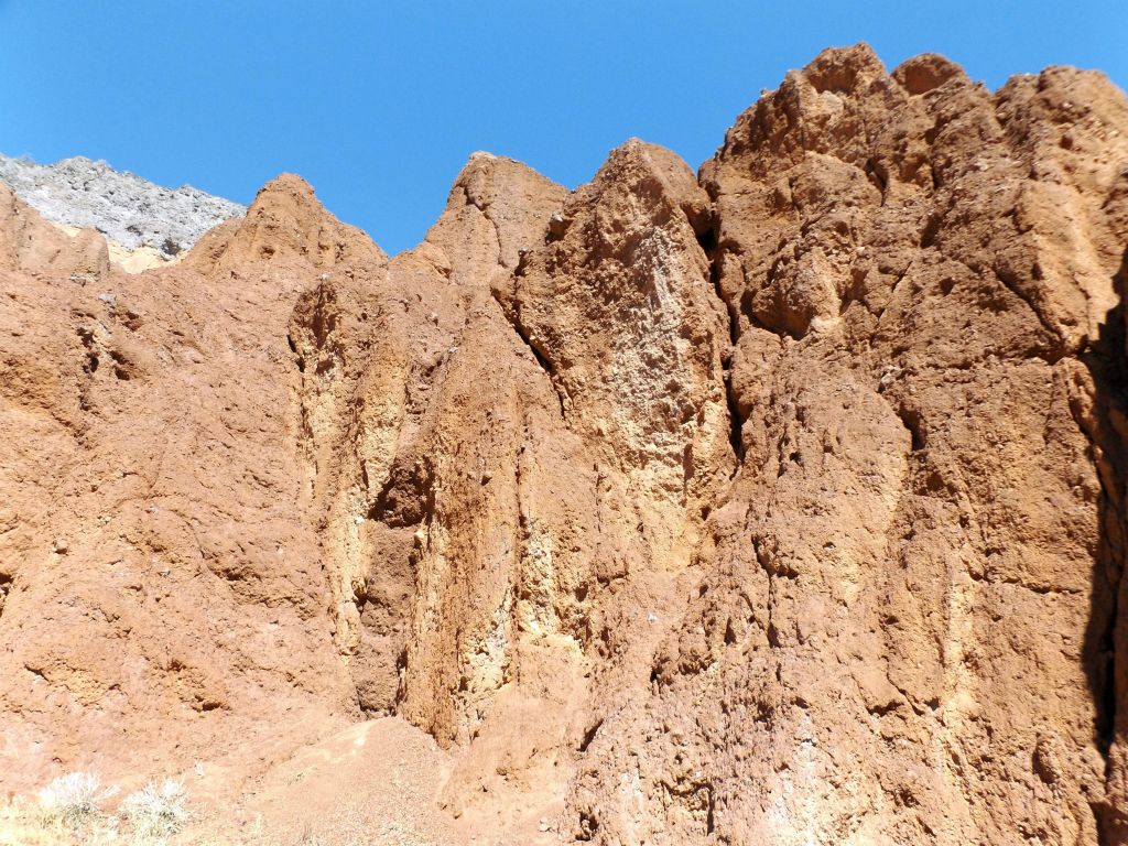 It is definitely worth it to hike to the bottom of the canyon to check out these formations: