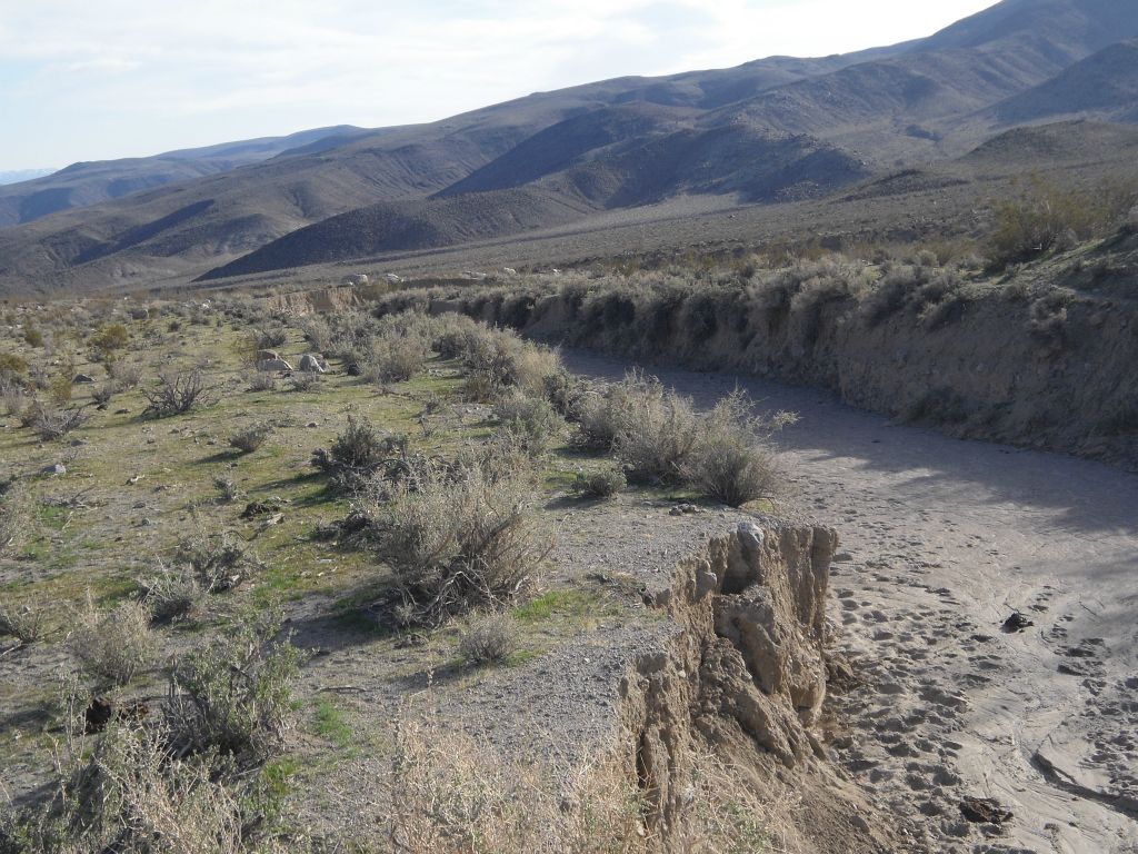 Reaching the mouth of the canyon and looking into the distance to the south: