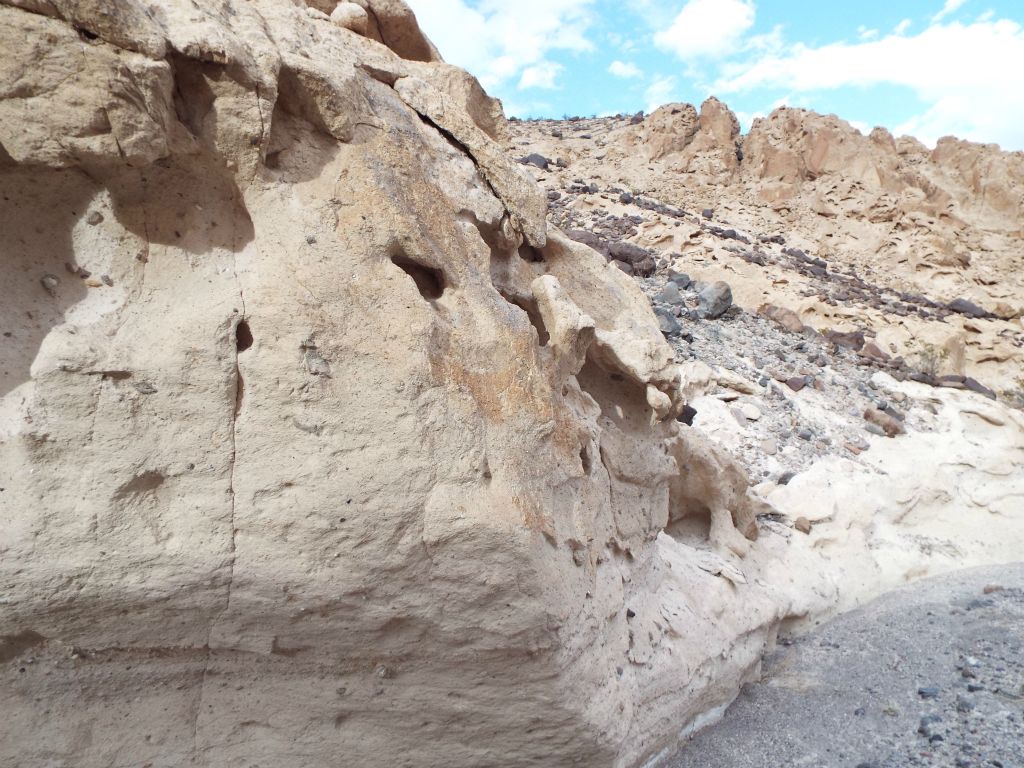 Here you can see how the hillsides sloped down from above until they reached the shallow canyon walls: