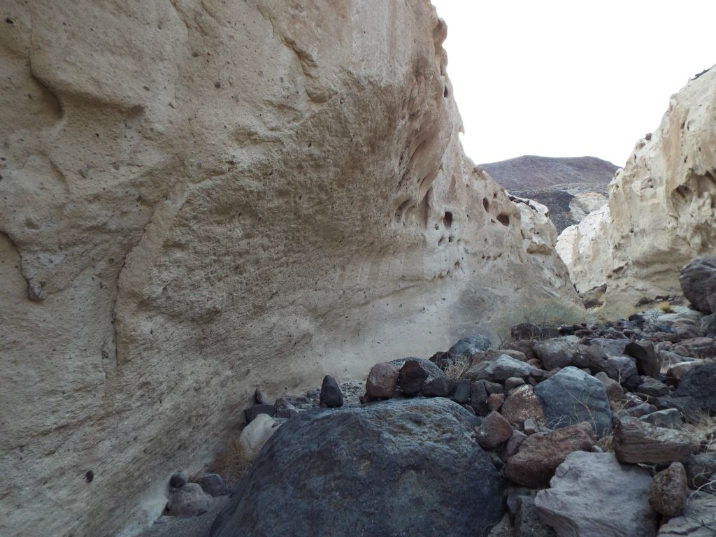 In the narrowest portions of canyon, the wash seemed to be overflowing with boulders:
