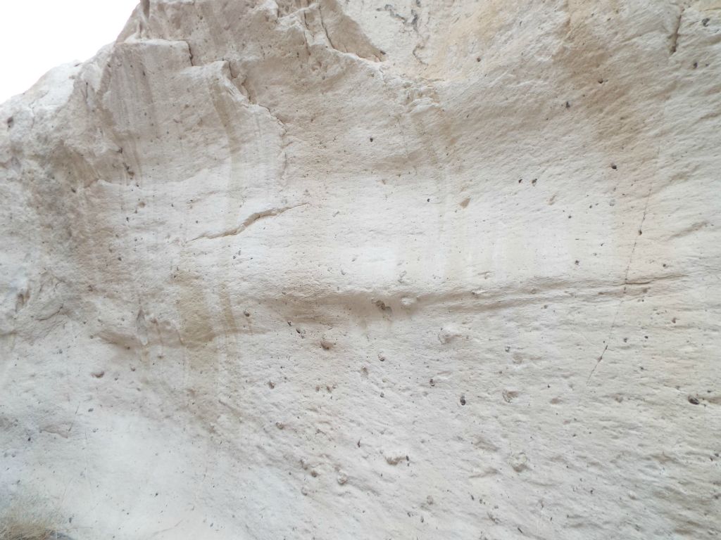 Check out the beautiful colored patterns on the canyon walls in the next two photos: