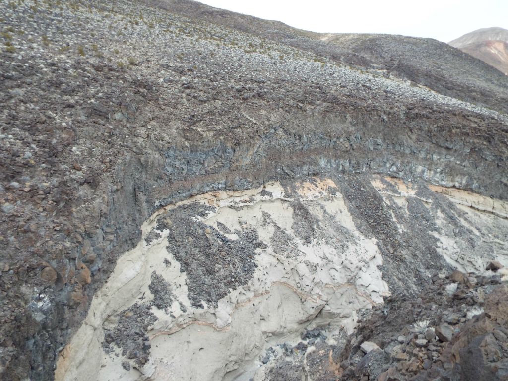 This visually stunning area reminded me of a mini-Rainbow Canyon: