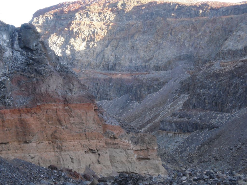 Notice that the depths of Rainbow Canyon were now mostly in shadows: