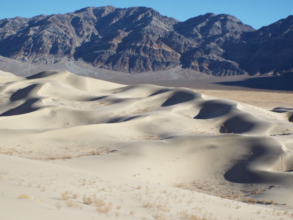 Looking to the northwest, there were a number of small bowls in the sand which had dark shadows: