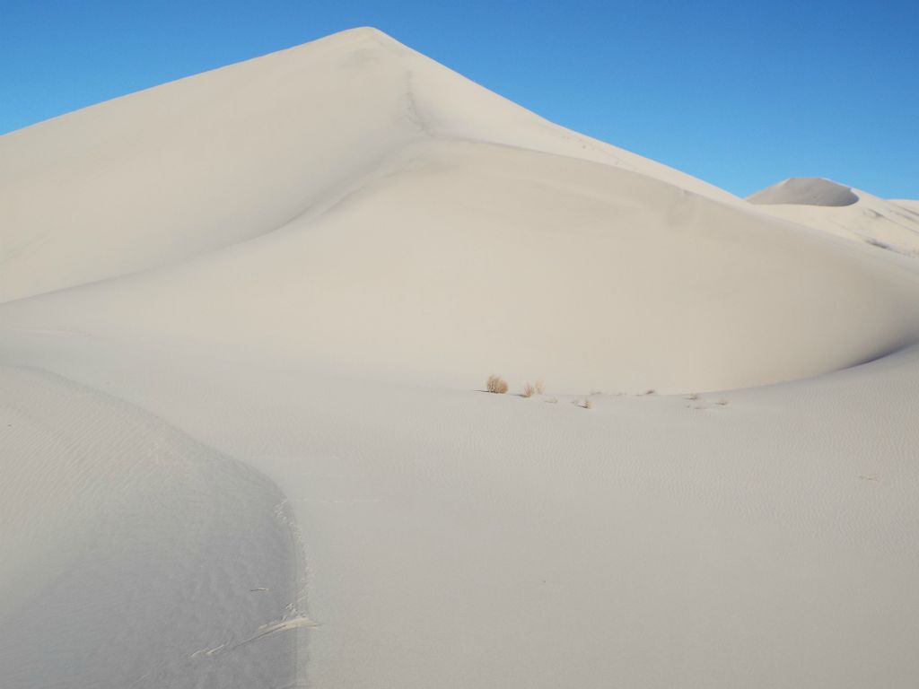 As we got closer to our first targeted small peak, the sand climbing got considerably steeper and harder: