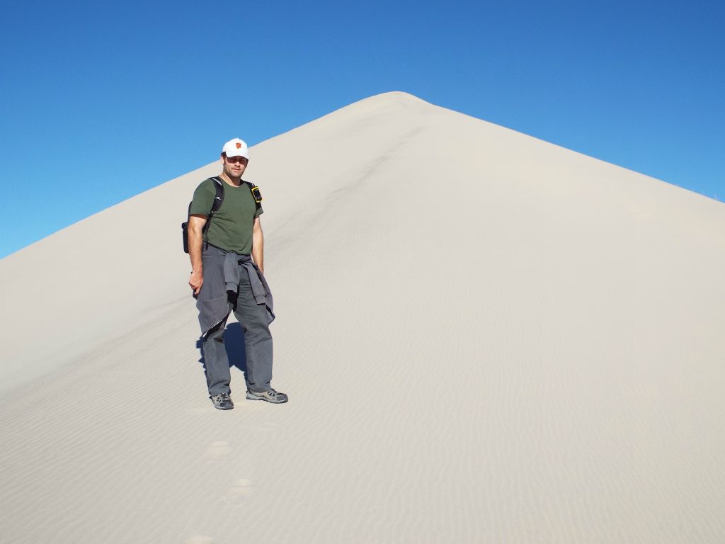 Finally reaching the first small peak over an hour after starting out: