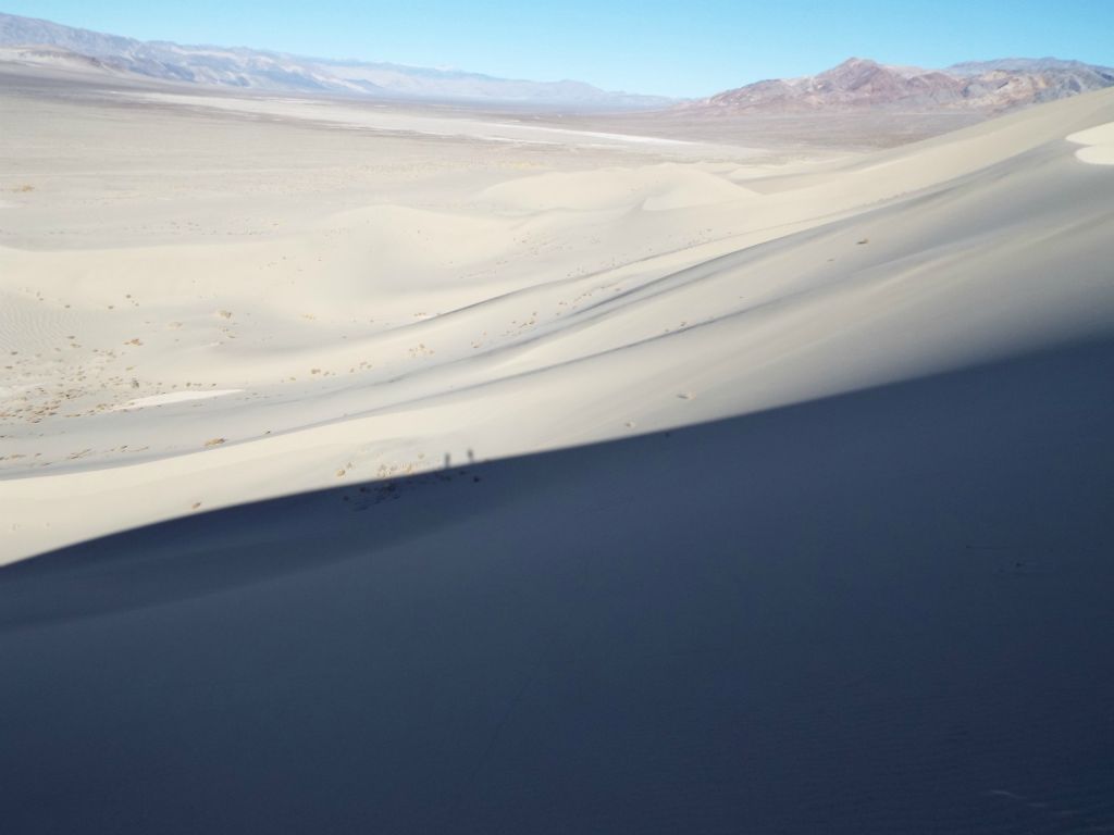 The sand mountain landscape provided more dramatic and scenic views up Eureka Valley: