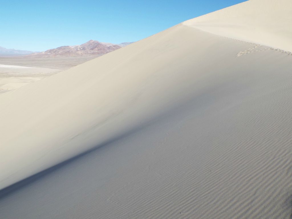 The front half of the dunes is described as the sand mountain for good reason -- it has steep slopes and high peaks: