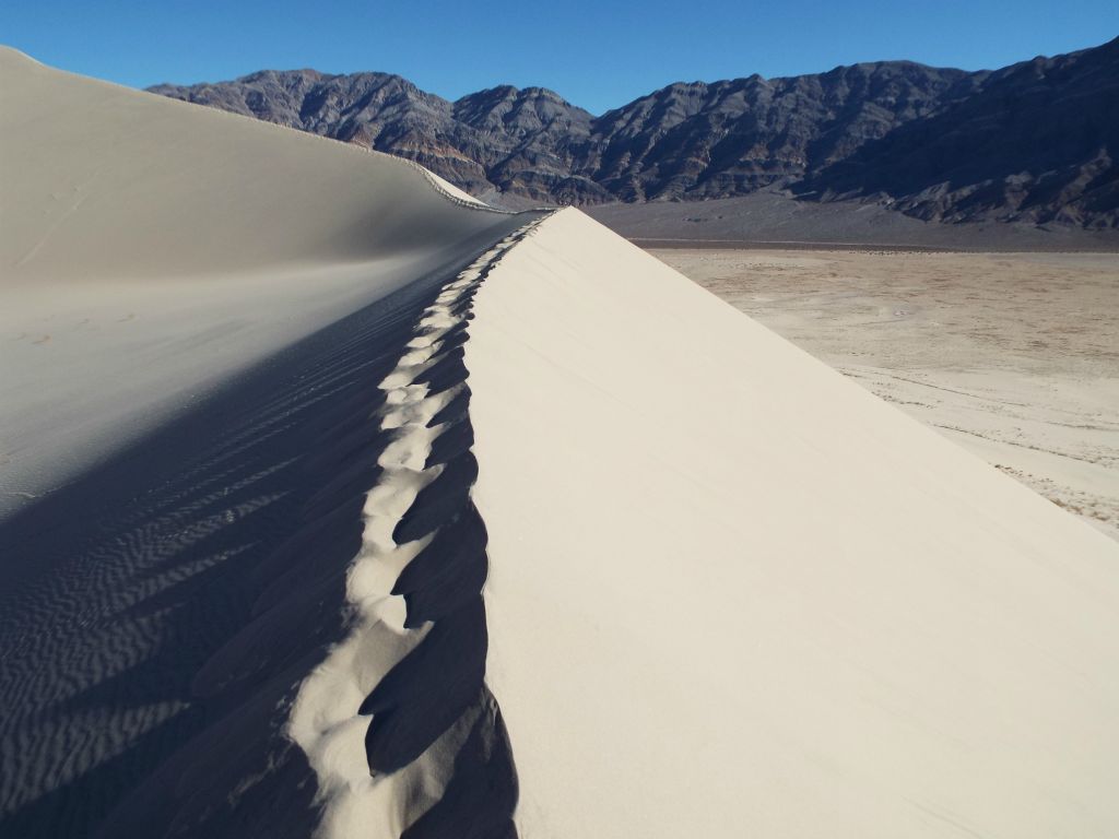 Having previous hikers' footprints detracts from the natural beauty but it also makes the climbing a bit easier: