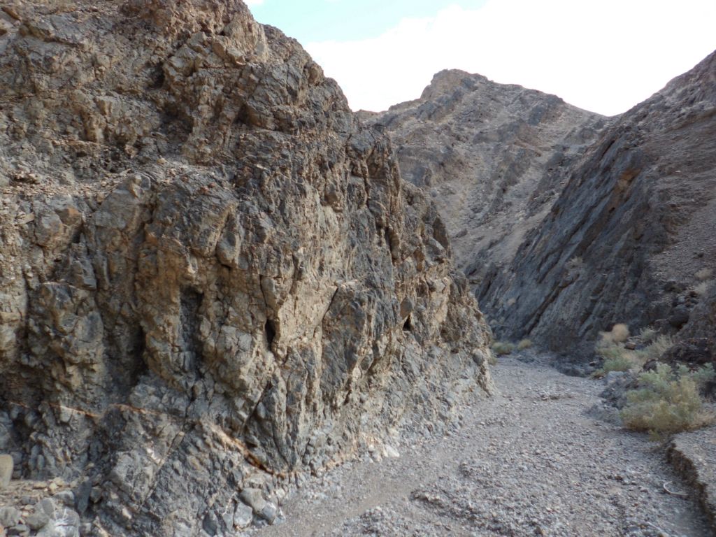 The next three pictures show more pretty scenery as we approached the gorge area: