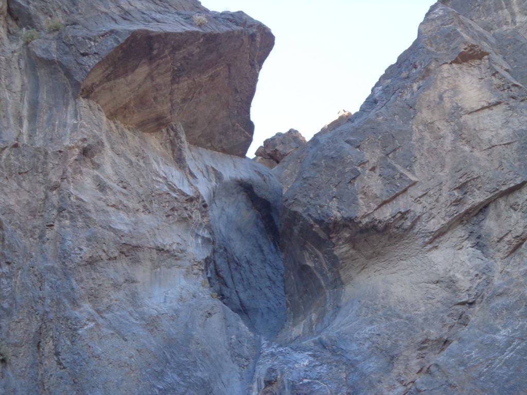 Zooming in on the circular top of the dry fall: