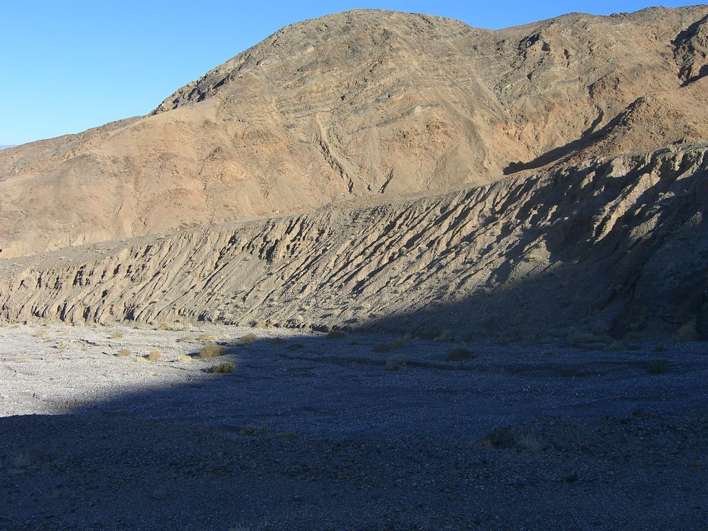 Entering the canyon at a spot where sun and shade is divided:
