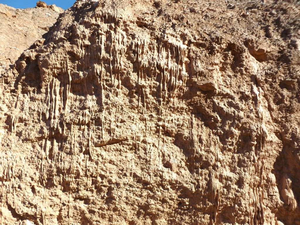 After finding a way, I passed by these neat red mud drips in the middle wash: