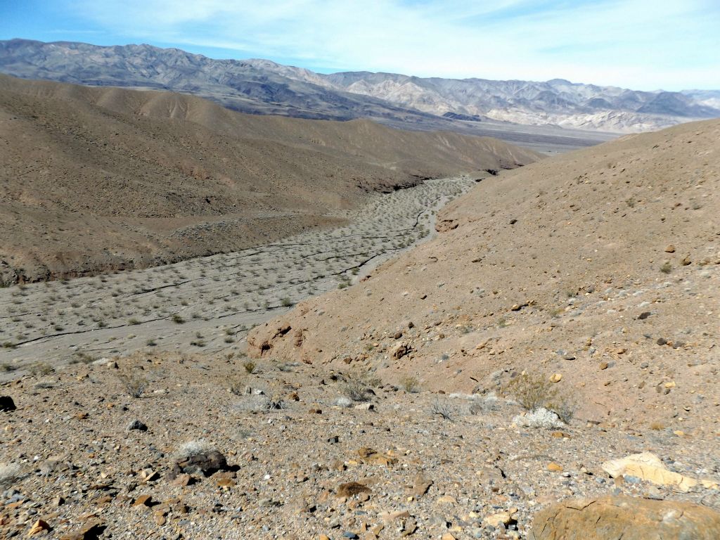 Dropping back down into the canyon which contains Tucki Mine Road: