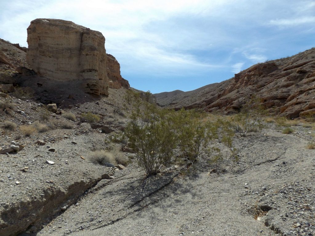 These raised rock formations on the left side stand out greatly while approaching them: