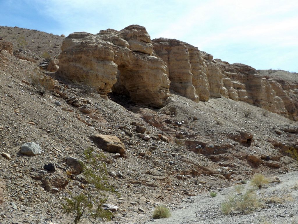 First view of the Telephone Arch when approaching from down canyon: