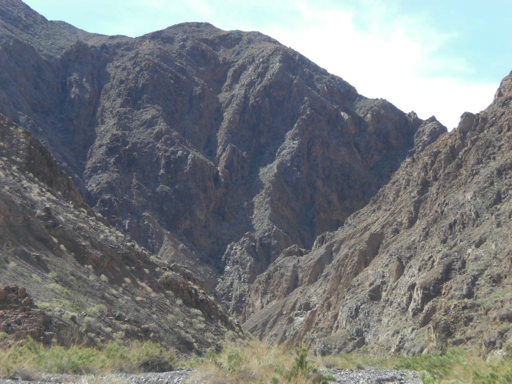 Continuing on into central Trellis Canyon: