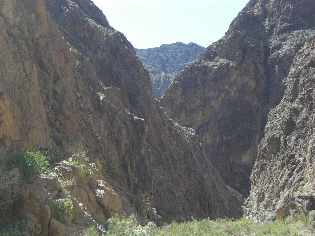 Getting ready to enter the 1st Narrows of Trellis Canyon: