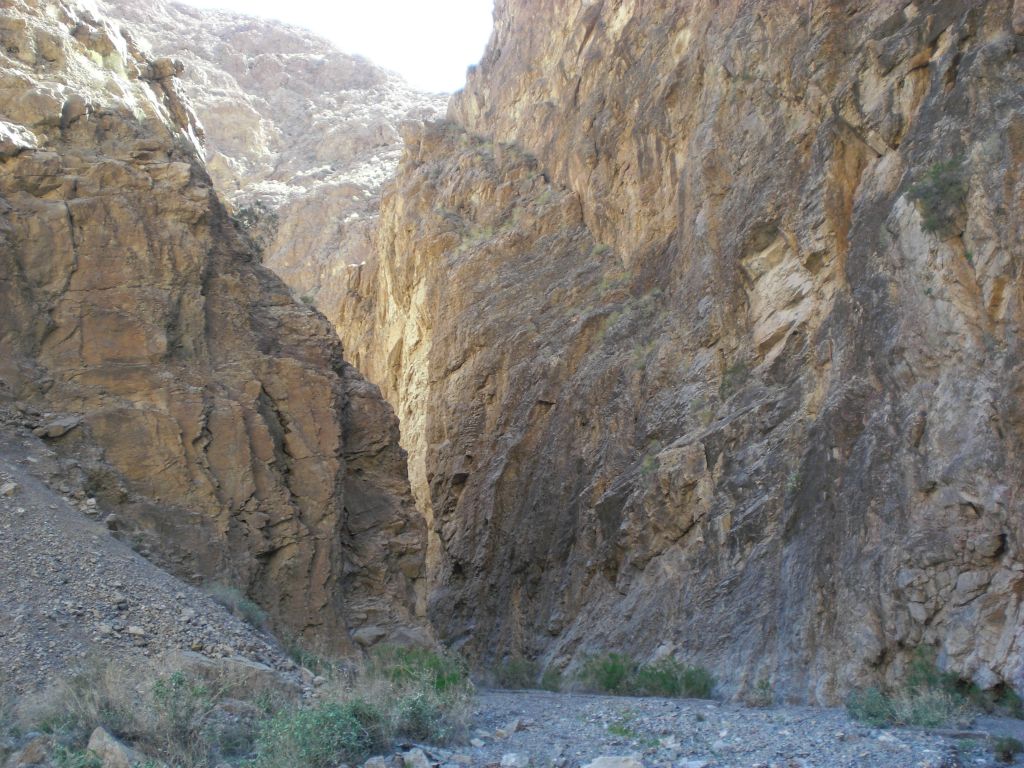 As you can see in this picture, the canyon is about to narrow down to an extreme degree: