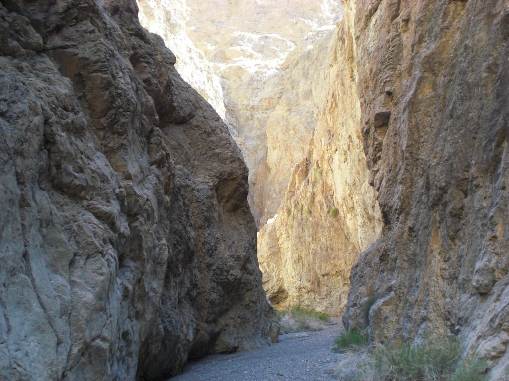 The canyon walls closed in together with beautiful lighting in the background: