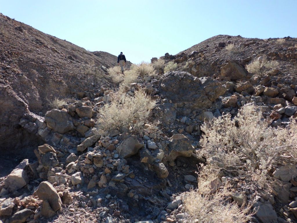 Turning off to the left onto Bypass 1B, which stays close to the canyon rim.  Bypass 1A continues to the right here and goes up to the main ridge between the two canyons: