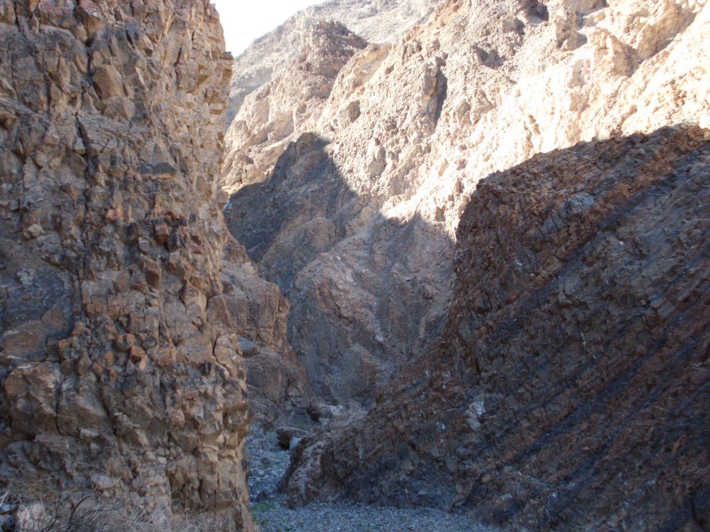 There are some very nice looking sections in the canyon with high walls to the sides: