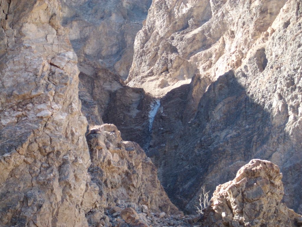 From the spot where we went up, we had a neat view of the 3rd major dry fall of Tucki Bridge Canyon: