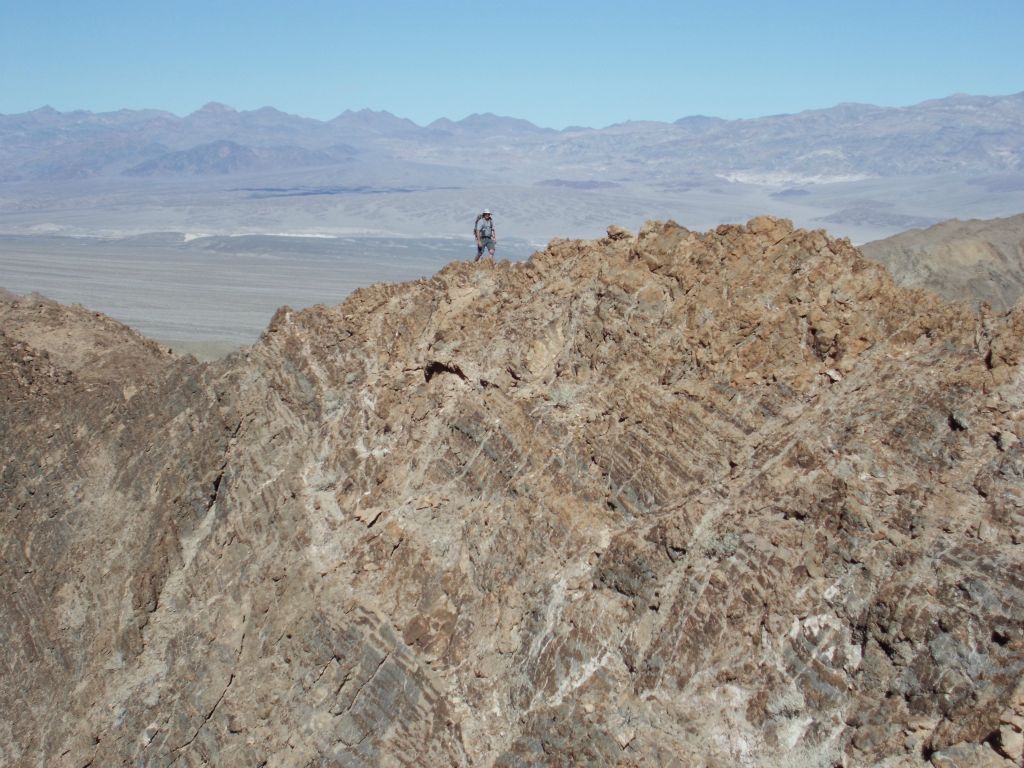 Our hiker off in the distance walking along the ridge: