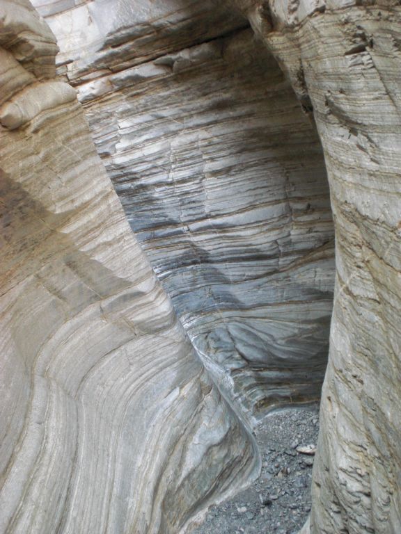 A dramatic bend in the canyon with a dry fall which requires friction climbing: