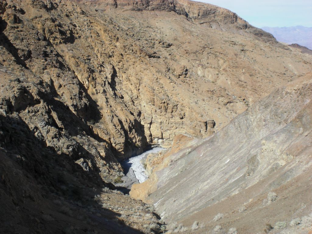 I soon found a trail which started heading up the mountainside.  From this trail, I could see a potential bypass into more of the 4th Narrows.  But instead of checking this out, I headed for Twin Springs: