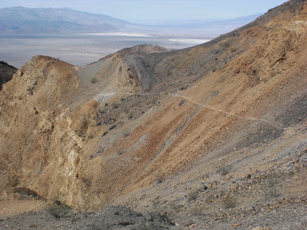 This is the last part of the Mosaic Rim Trail as it passes above the 3rd Narrows before it passes the junction and rejoins the Mosaic Canyon loop hike: